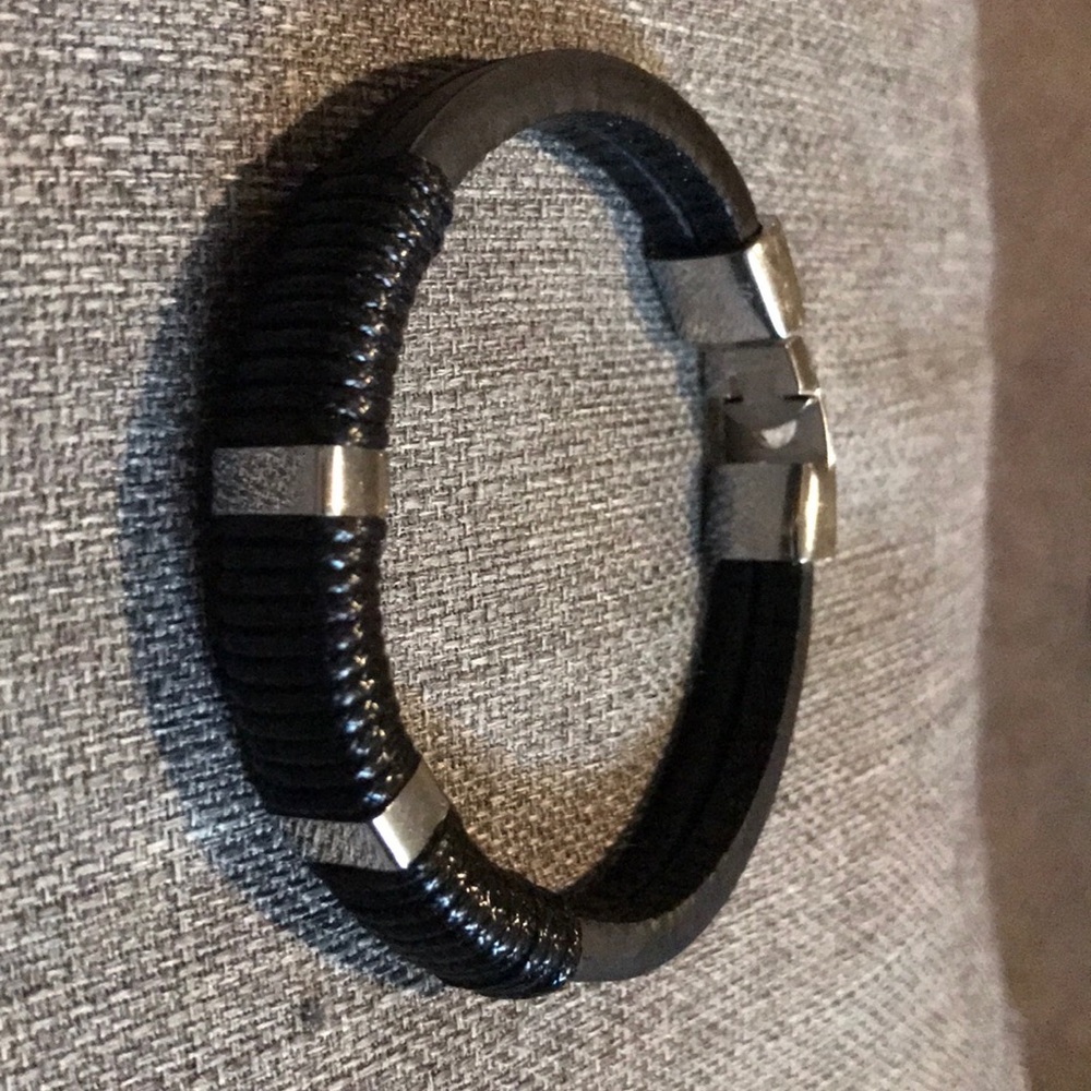Men Bracelets - Picture 4 of 7